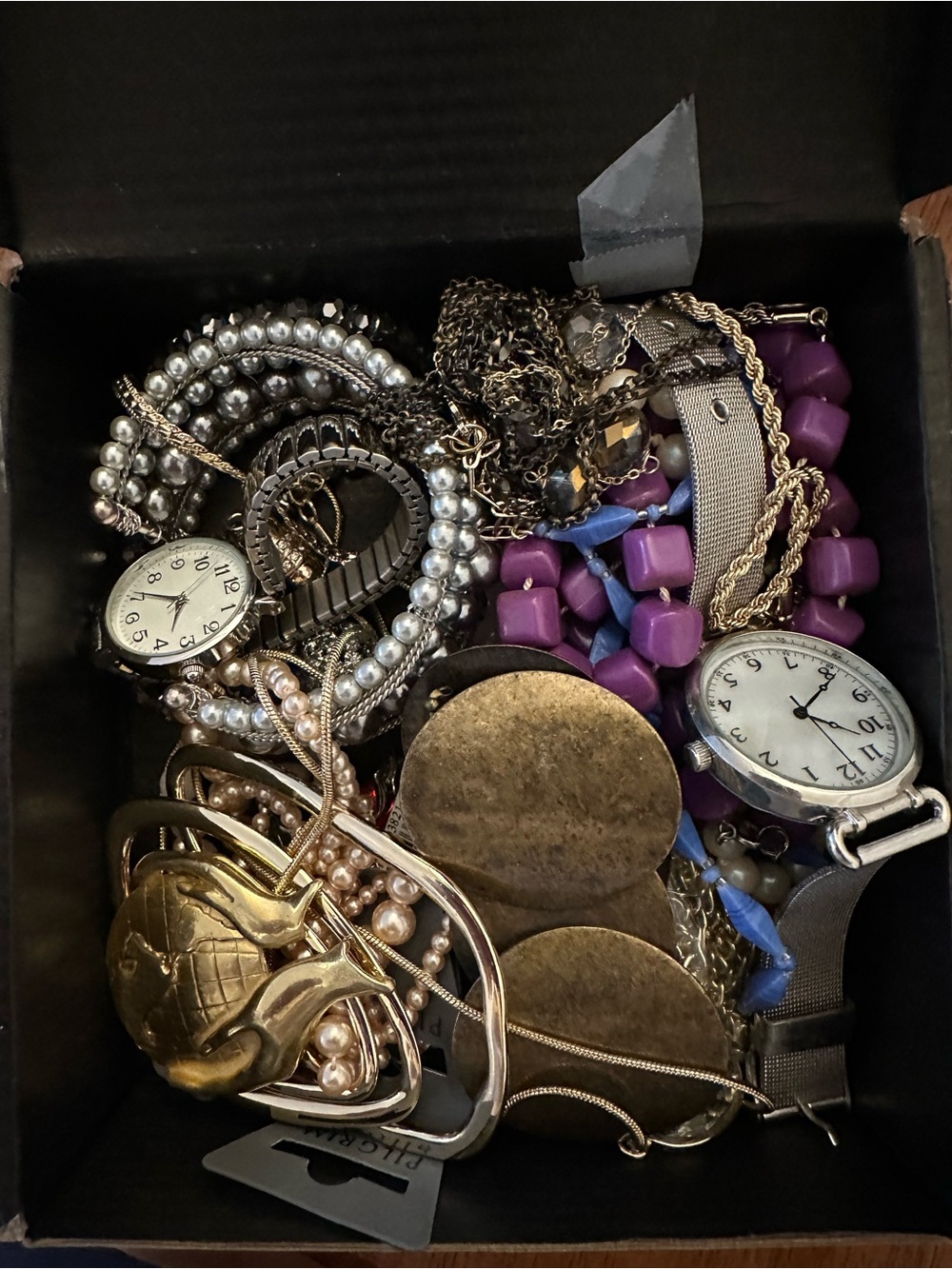 1lb of mixed jewelry